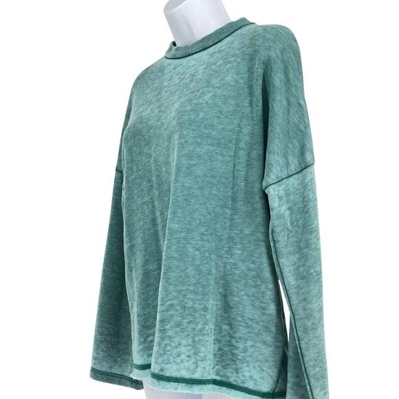 Everlily Rain Peach Love California Fleece Shirt in Green Size Small - Picture 3 of 6